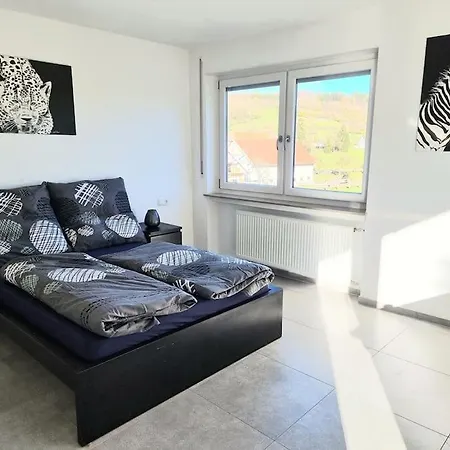 Schoene Auf Der Schwaebischen Alb Apartment *